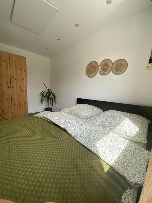 Gemuetliche Wohnung -Schwarzwald Neuweiler  Luaran gambar