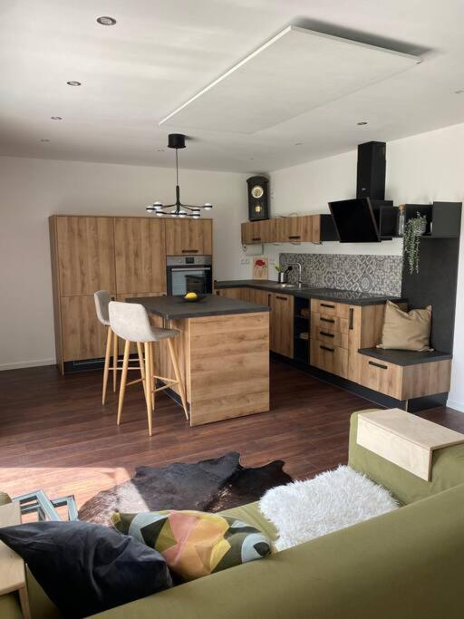 Gemuetliche Wohnung -Schwarzwald Neuweiler  Luaran gambar