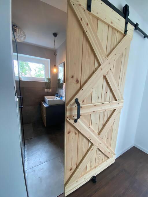 Gemuetliche Wohnung -Schwarzwald Neuweiler  Luaran gambar